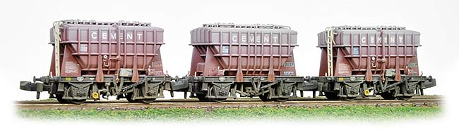 Farish N 377840 Pack 3 BR Weathered Cement Wagons